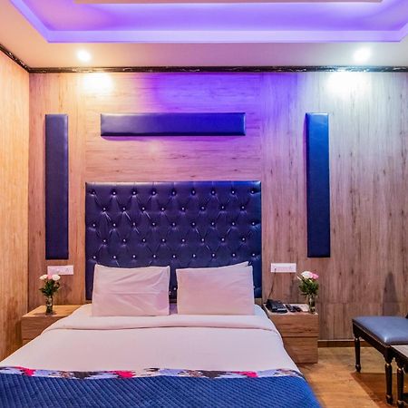 Foxoso Fiori Hotel Jaipur Bagian luar foto